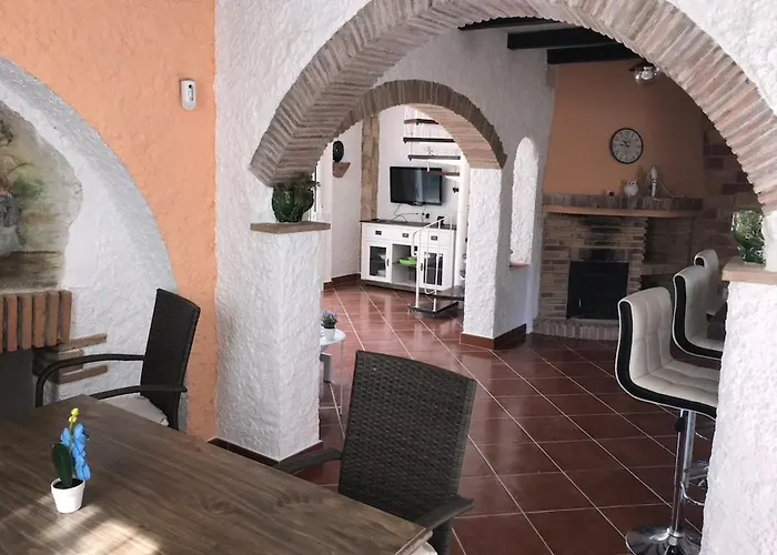 Dom wakacyjny Tranquil House Perfect For Vacations