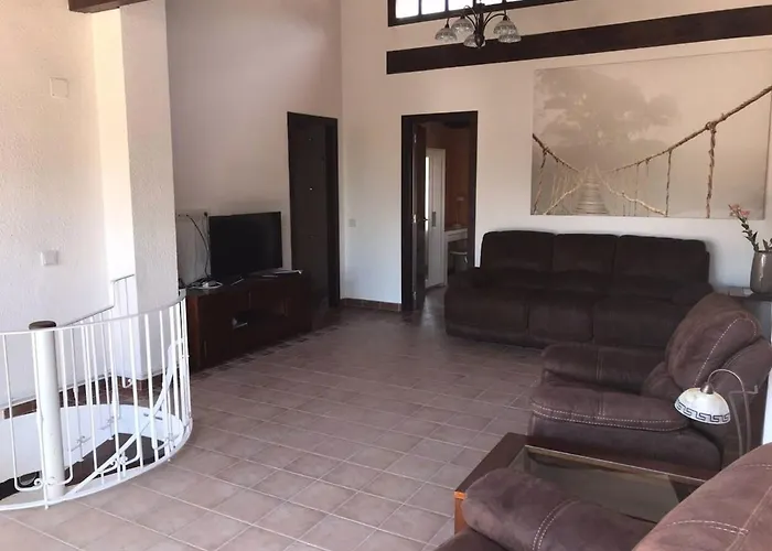 Tranquil House Perfect For Vacations