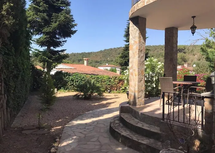 Tranquil House Perfect For Vacations * Платья-де-Аро