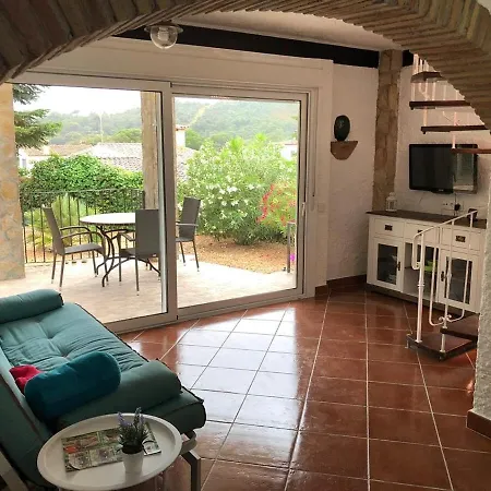 Tranquil House Perfect For Vacations *